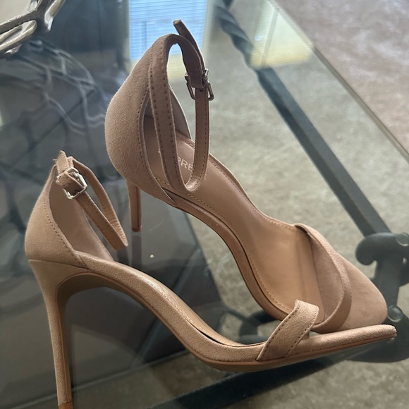 Express - Picture 5 of 8